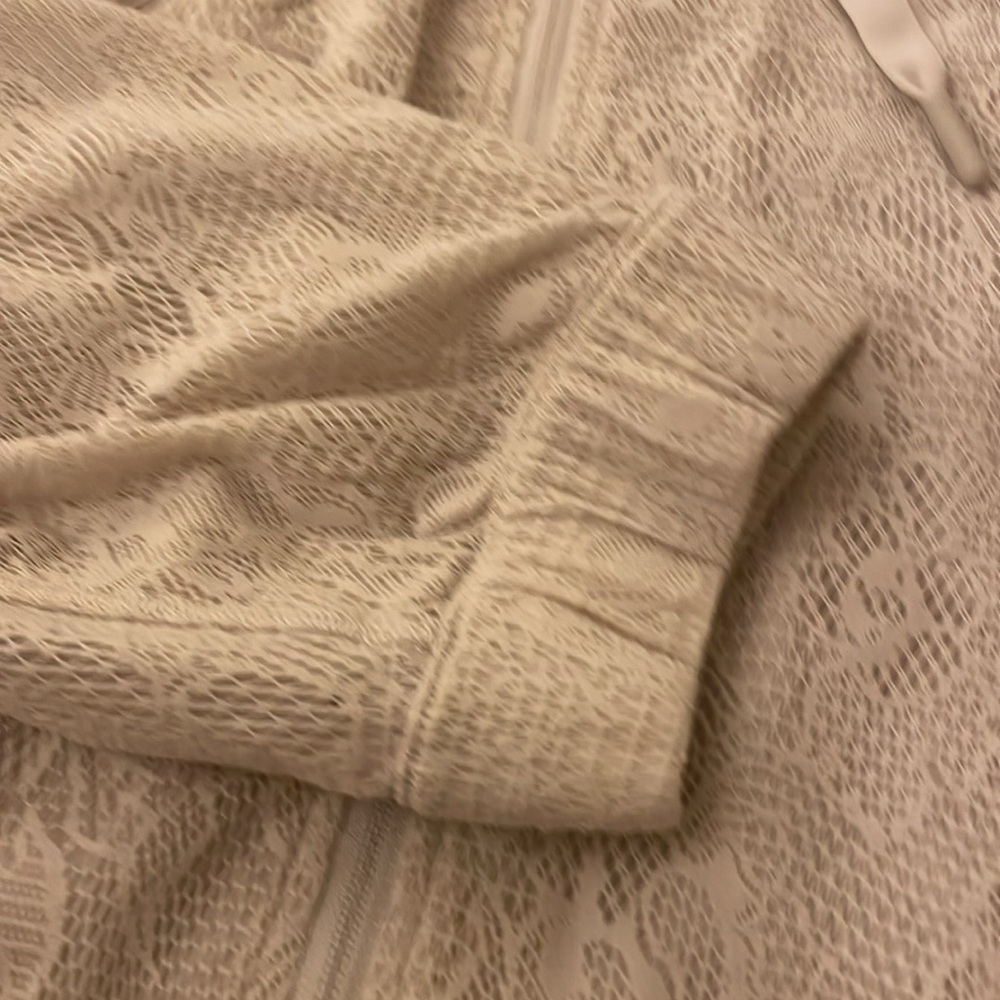 Lululemon In Depth Jacket *Lace Light Chrome size 4 - Picture 6 of 7